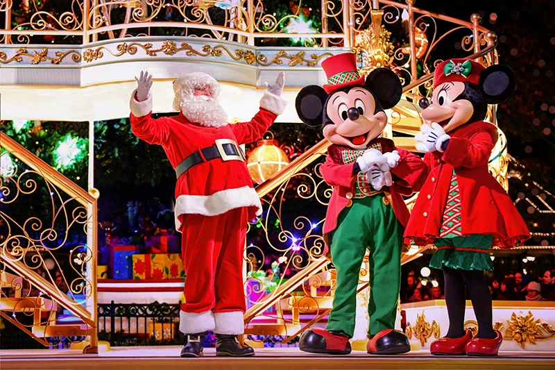 Babbo Natale a Disneyland Paris con Topolino