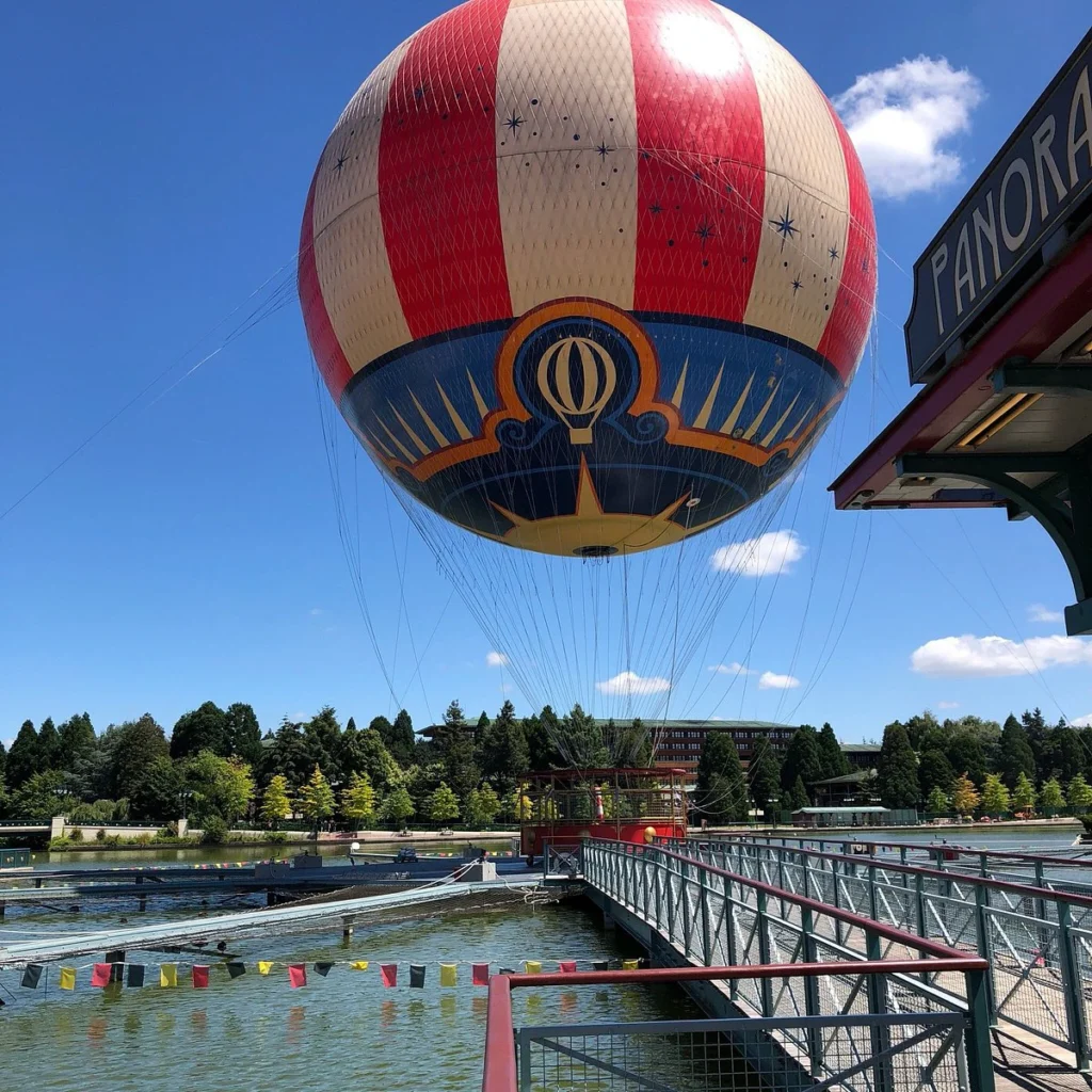 Mongolfiera del Villaggio Disney